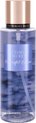 foto van Victoria's Secret Midnight Bloom by Victoria's Secret 248 ml - Fragrance Mist Spray