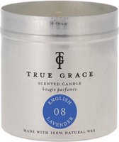 True Grace Geurkaars in een blikje Nr. 08 Engelse Lavendel uit de Walled Garden collectie