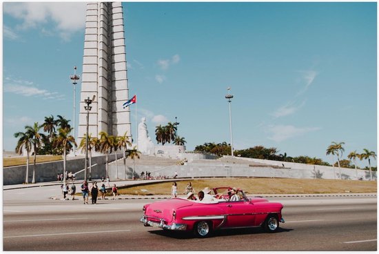 Poster – Mooie Rode Auto in Cuba - 90x60cm Foto op Posterpapier