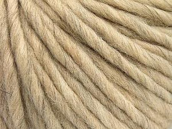 Dikke wolgaren breien met breinaalden dikte 10 – 12 mm. – breiwol kopen kleur beige garen pakket 4 bollen van 100gram – Australische wol 100% knitting yarn