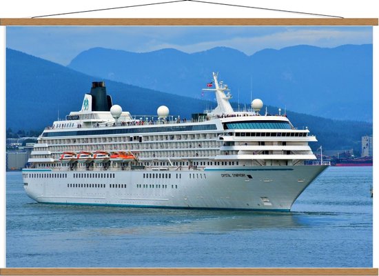 Schoolplaat – Groot Cruiseschip Op de Blauwe Zee Met Bergen Op de Achtergrond - 120x80cm Foto op Textielposter (Wanddecoratie op Schoolplaat)
