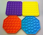 Fidget pakket met  4 Pop-Its in verschillende vormen, 4  kleuren