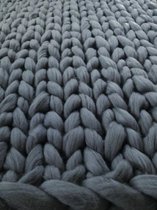 HOMEY & STUFF - Handgemaakt - tapis en grosse laine tricotée - couverture en laine - laine - plaid fait main - décoration de la maison - décoration de la maison - 100% laine ruban mérinos - XXL 120 x 150 cm - Gris foncé - Graphite - Graphite