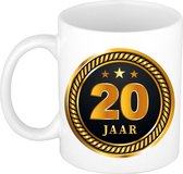20 jaar jubileum/ verjaardag mok medaille/ embleem zwart goud - Cadeau beker verjaardag, jubileum, 20 jaar in dienst