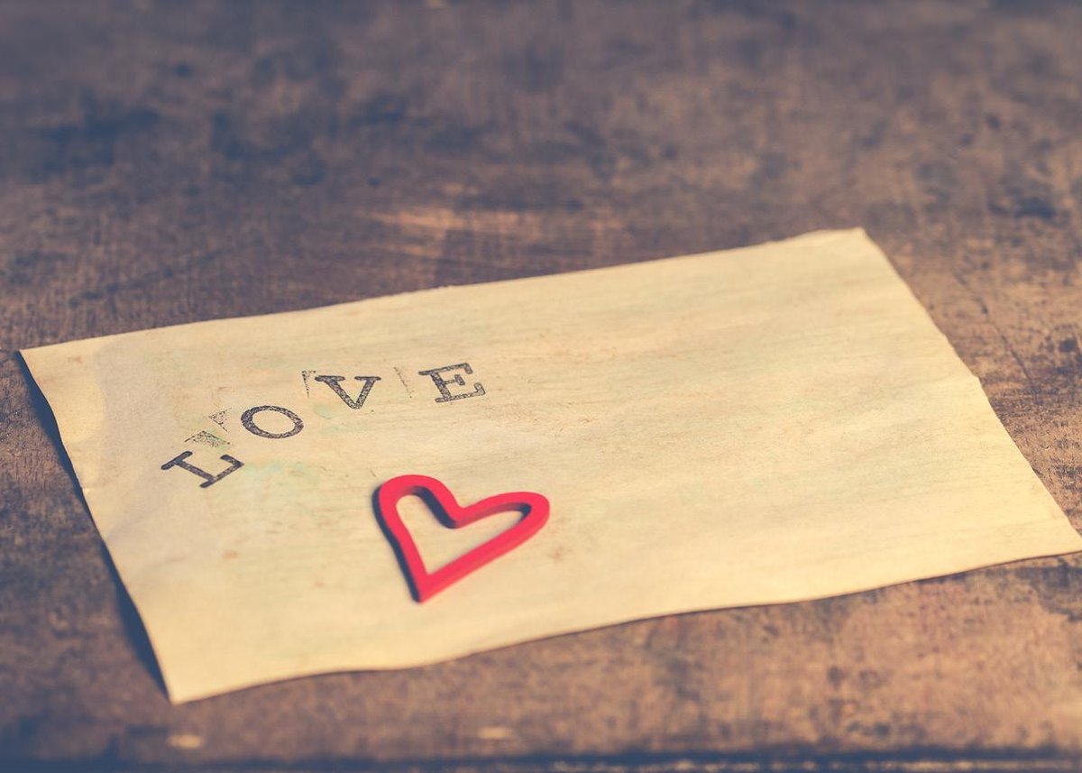 Papieren Placemats Valentijn "Love" 50 stuks (30x42cm)