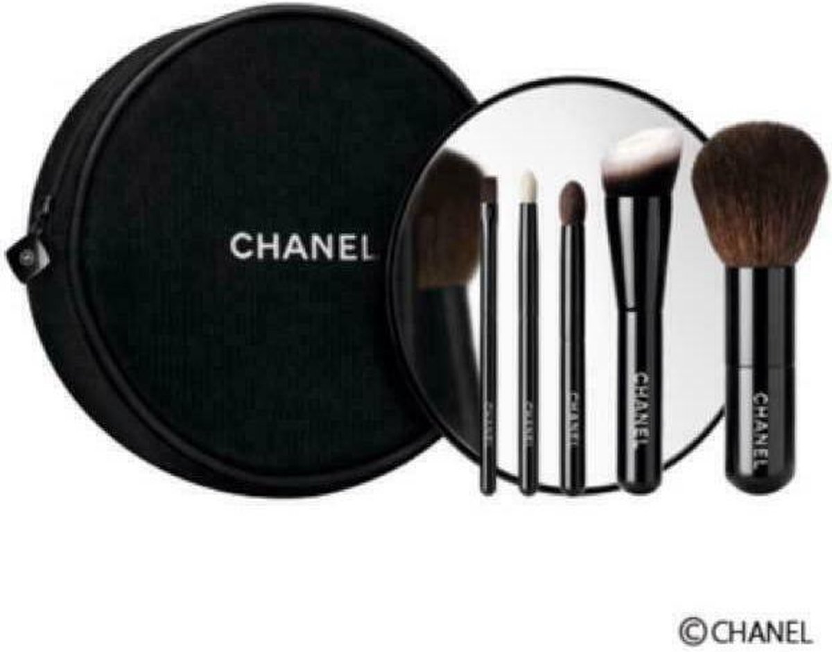 Chanel Les Mini De Chanel Collection of 5 Essential Miniature Makeup  Cosmetic Brushes | bol