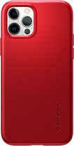 Spigen Thin Fit dun polycarbonaat hoesje voor iPhone 12 en iPhone 12 Pro - rood