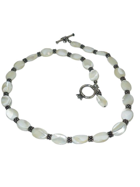 1001musthaves.com Zilveren dames collier met parelmoer stenen - collier lengte 47 cm