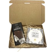 Brievenbus cadeau -I send you chocolate -Cadeau voor mannen -Valentijn -Borrelpakket - Chocolade -Snoep - Vrouwen cadeau - Geschenkset vrouwen - Brievenbuspakket - Giftset - Goedkope cadeautj