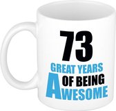 73 great years of being awesome cadeau mok / beker wit en blauw