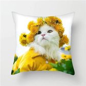 Kussenhoes witte poes met gele bloemen (45 x 45 cm)