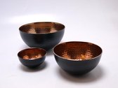 Voccelli bowls koperkleur/zwart set v 3 stuks 12,5/19,5/24 cm,