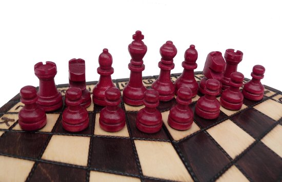 Thumbnail van een extra afbeelding van het spel Chess the Game - Schaken met 3 personen - Klein reis formaat - Uniek schaakspel!