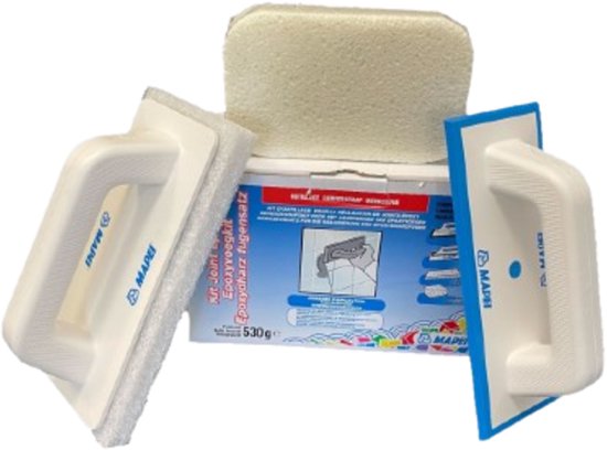 Doos met MAPEI "Kit Joint Epoxy", met daarop twee voegborden en een spons.