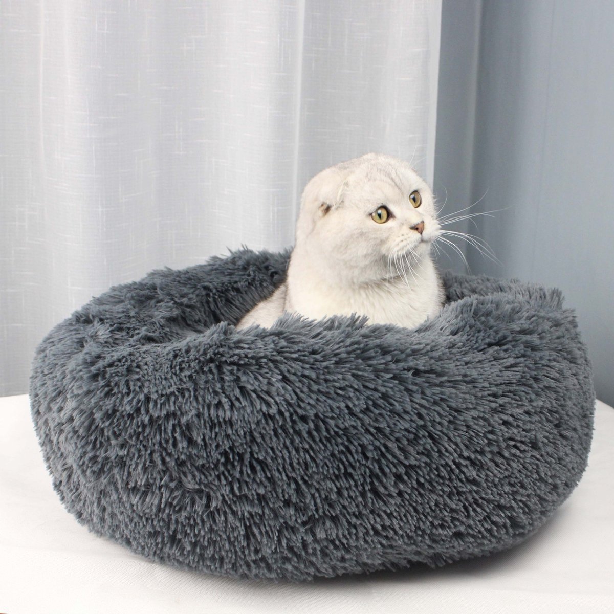 ITAGALA® Donut Hondenmand - 70cm - Zacht en Luxe Hondenkussen - Wasbaar - Fluffy - Hondenmanden - Dark Grey - Kattenmand - Comfortabel - Duurzaam en Antislip Design - Rond - Hondenbed - Hondenkussen - Honden mand - Hondenmanden thumbnail 3