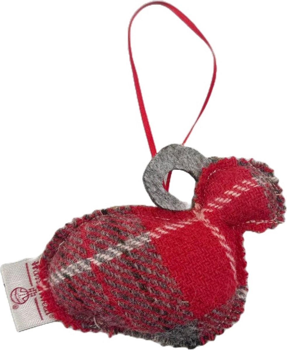 Kerstboomhanger tartan schaap in rood ontworpen door Caroline Wolfe Murray.