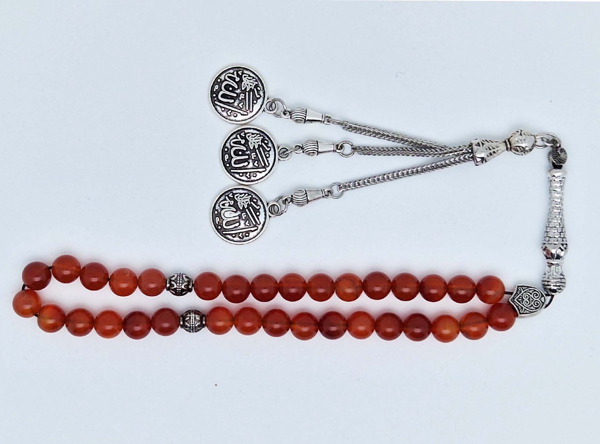 Handgemaakte tesbih klassiek - "Tasbih" natuursteen " Rood Agaat" - Aantal kralen 33 - Diameter kralen 8 MM - met metaal tassel "Allah jala jalaluh" - Een mooi cadeau-idee