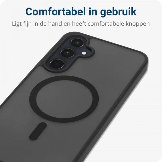 Zwarte matte beschermhoes met MagSafe-ring, camera-uitsparing en comfortabele knoppen.