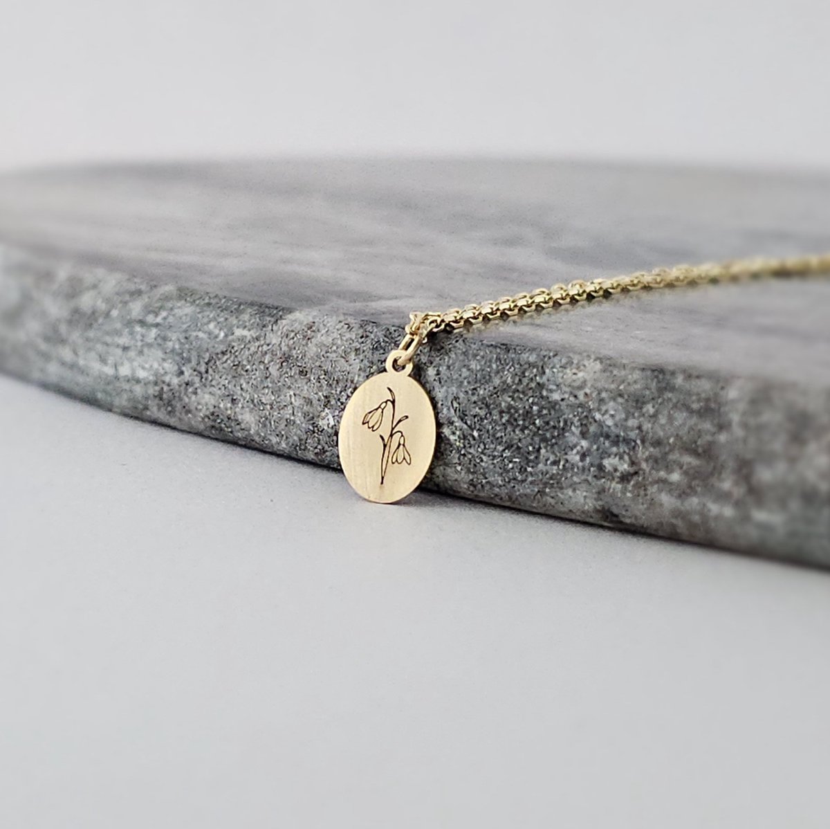 Ellen Life Jewelry | Januari Geboortebloem Kettingen - 14K Goud Gepersonaliseerd Keeting - Verjaardag Cadeau Vriendin & Vrouw - Geboortemaand Ketting met Hanger - Handgemaakte Sieraden