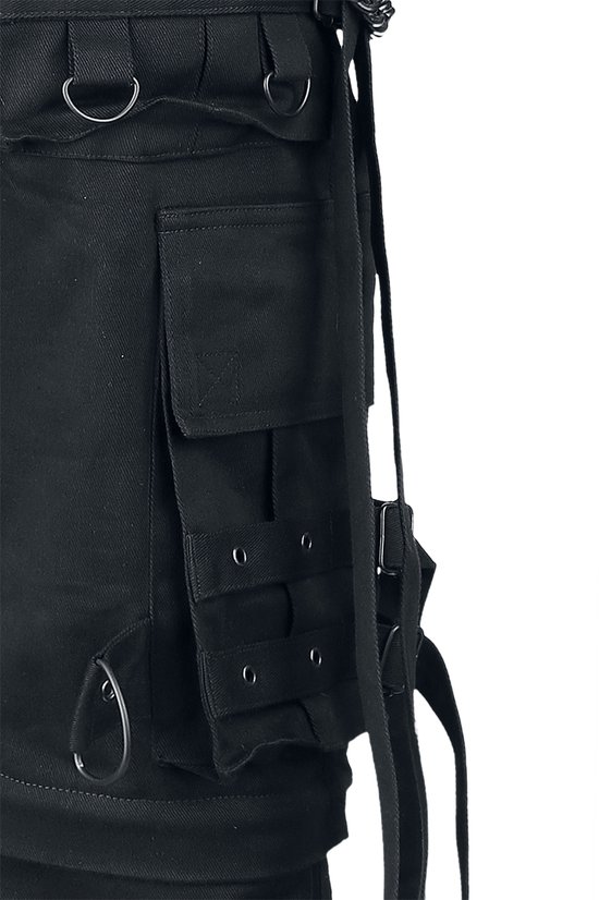 Zwarte cargo broek met vele zakken, gespen, ringen en banden aan de zijkant.