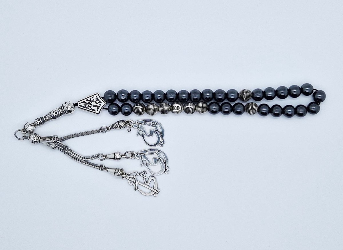 Handgemaakte naam tasbih 33 Kralen Natuursteen “Hematiet” - met metaal tassel “Mijn moeder"- Met je naam of de naam van uw geliefde- 8 mm diameter van de korrel