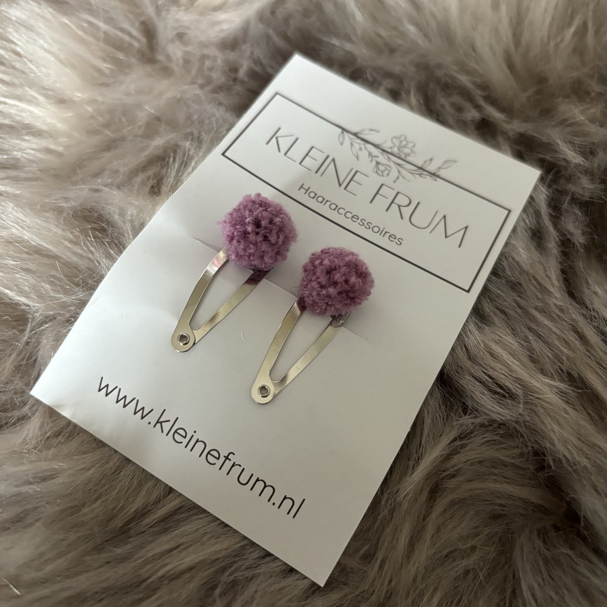 KLEINE FRUM - haar accessoires - baby - kind - knipjes - pompom - handgemaakt - set