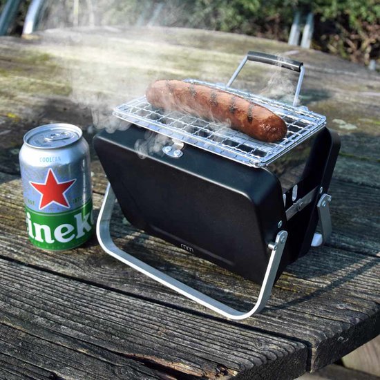 Mikamax Draagbare Mini BBQ - Barbecue - 's Werelds Kleinste Barbecue - Past in je Broekzak - 18 × 6 × 15,5 cm - 714 gram - Mat Zwart