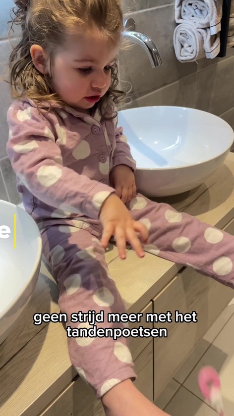 Loby Elektrische tandenborstel kind - Baby en Peuter - Timer - 0-4 Jaar - Incl 3 opzetborstels - Groen