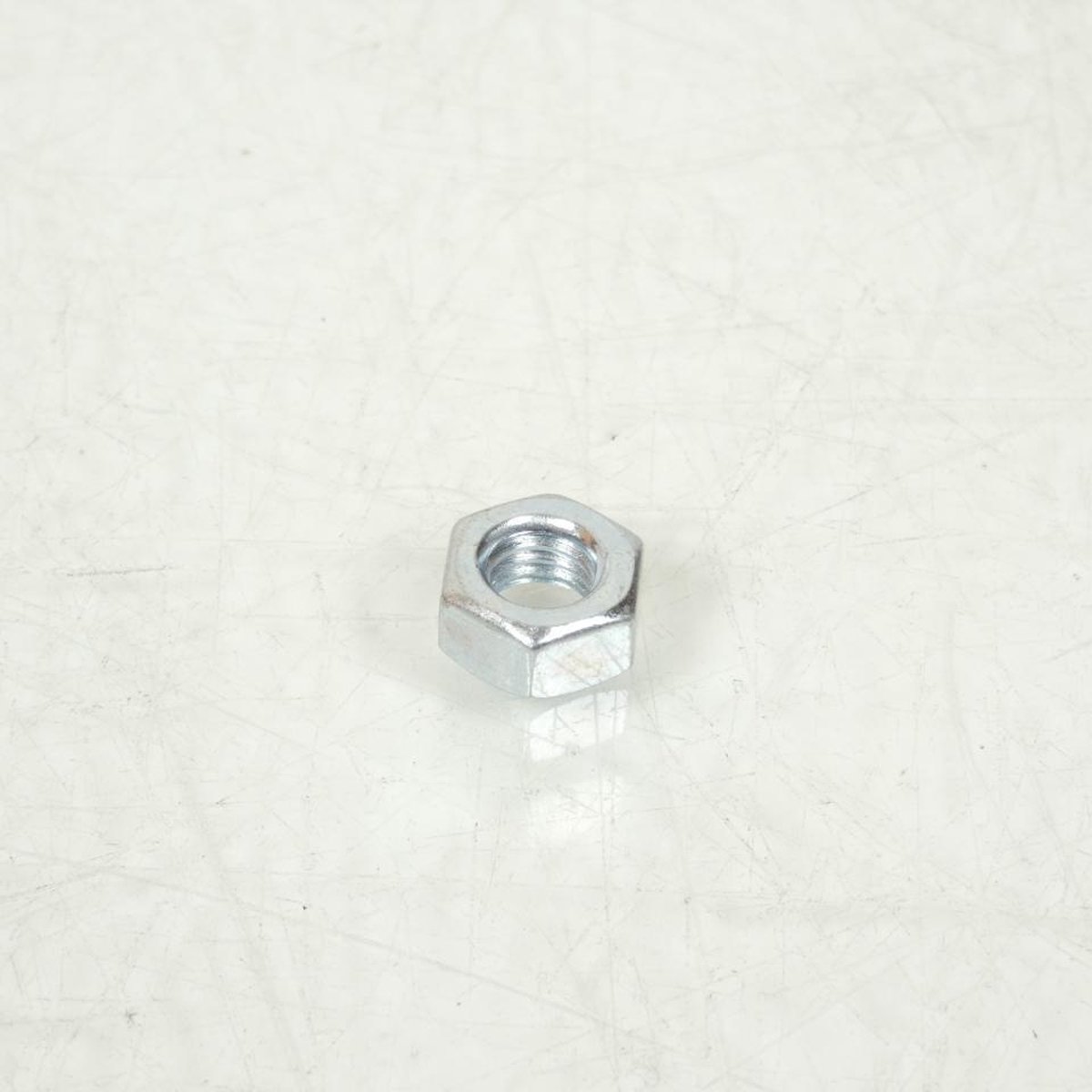 Ecrou origine pour moto Rieju 50 0/000.340.0130B M6 Neuf