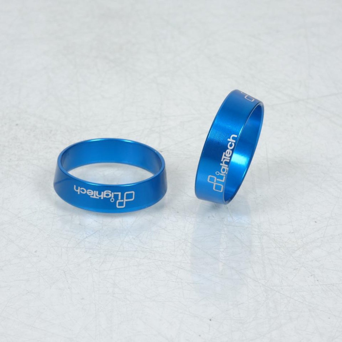 Paire inserts embout guidon bleu Lightech pour moto Yamaha 1000 YZF R1 2015 à 2022 RKTM300 Neuf
