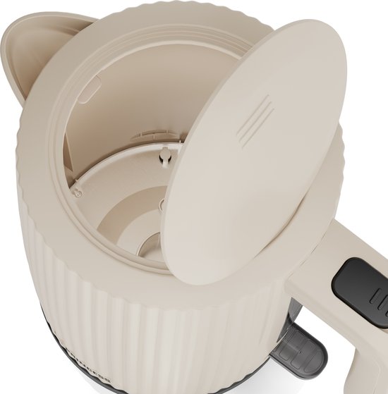 Bovenaanzicht van de open beige Princess waterkoker met ribbelstructuur.