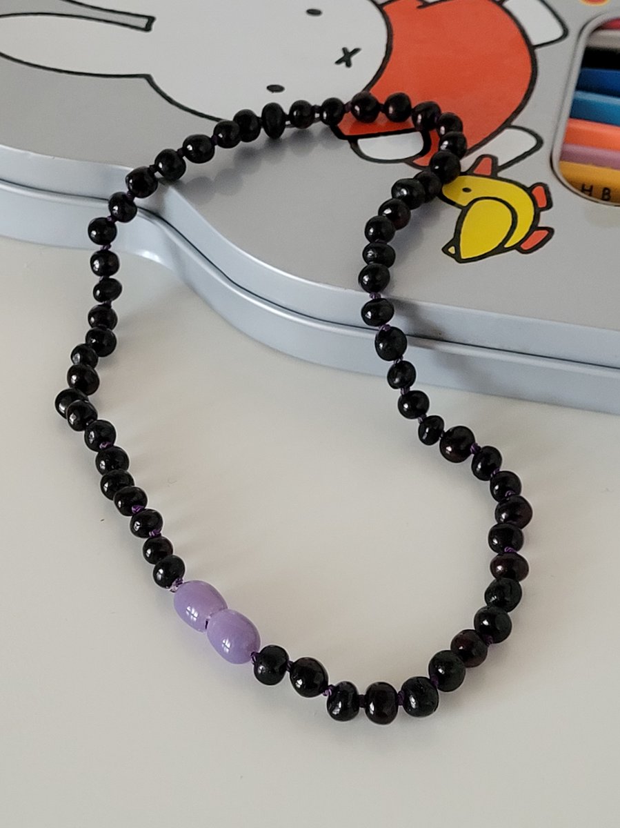 Goedkoopste Bracelets by Nature-Barnsteen Kinderketting-Barnsteen-Kinder-Ketting-Originele Baltische Barnsteen-Cherry-Donkerbruin-32cm-Paars-Draaisluiting-Kraamcadeau-Baby cadeau-Handgemaakt-Barokkraaltjes-voor baby en peuter