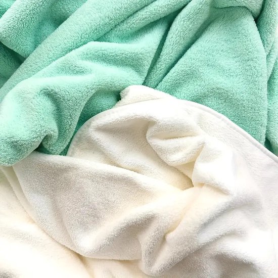 Zachte Microfiber Babybadcape met Capuchon - Panda Ontwerp - Absorberend en Ademend - Ideaal voor Douches, Inbakeren en Kinderwagenhoezen - Geschikt voor Kinderen 0-3 Jaar - 80x80 cm van Hooded Towel World — afbeelding 4