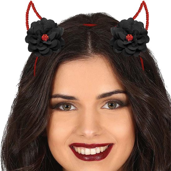 Diadeem met twee zwarte bloemen en rode kraalaccenten als duivelshoorns.