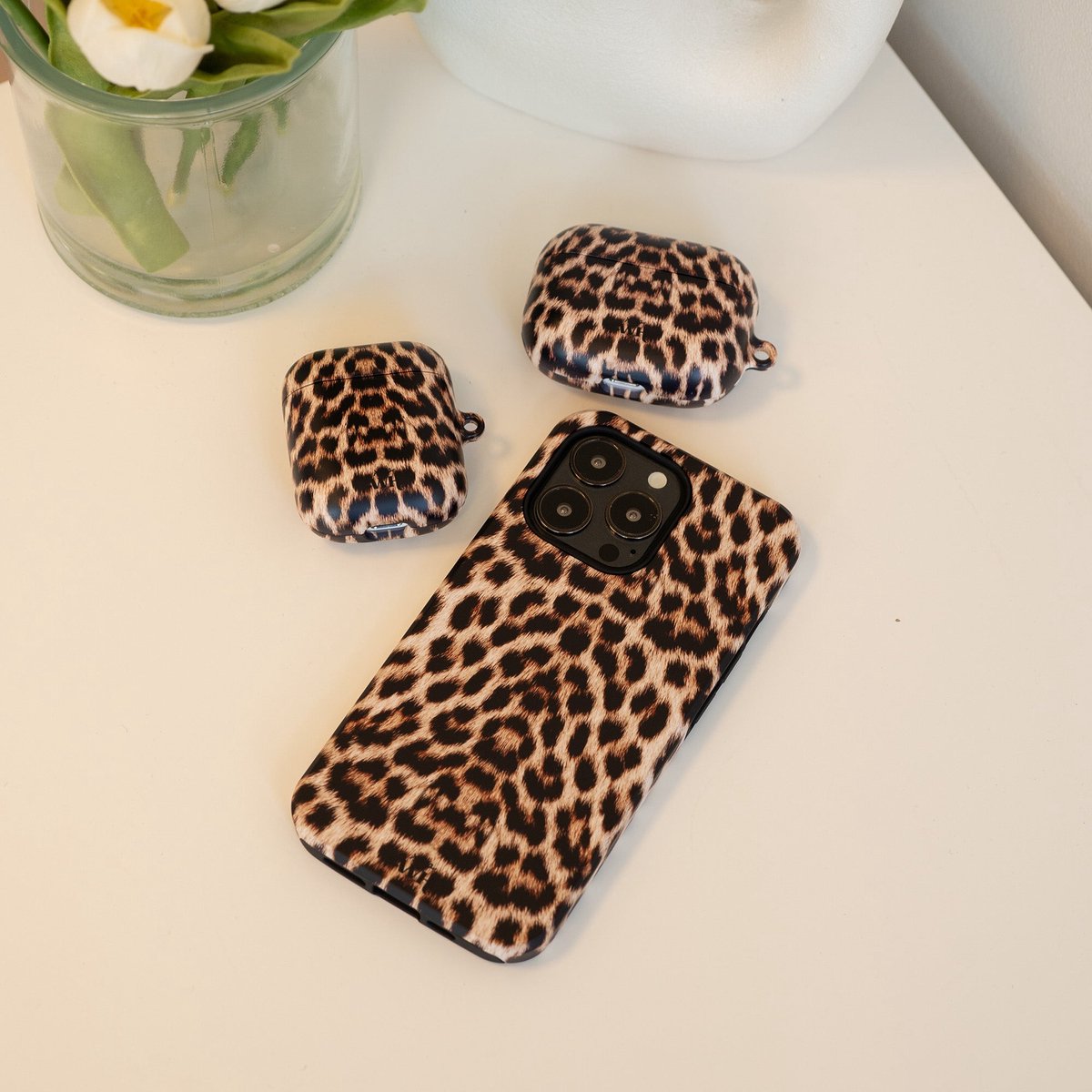 iPhone 16 Pro hoesje met AirPods case set Wild Thing panterprint tijgerprint double layer bescherming - Afbeelding 2