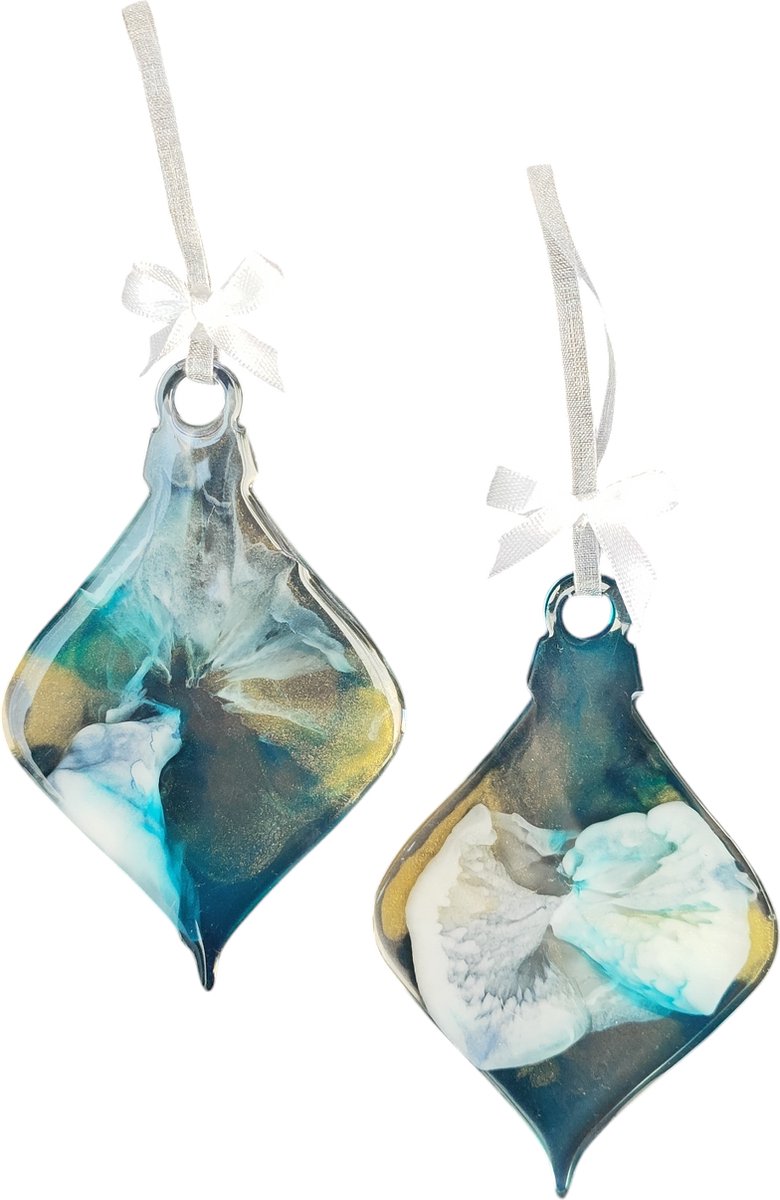 Set van 2 unieke kersthangers in resin art-stijl.
