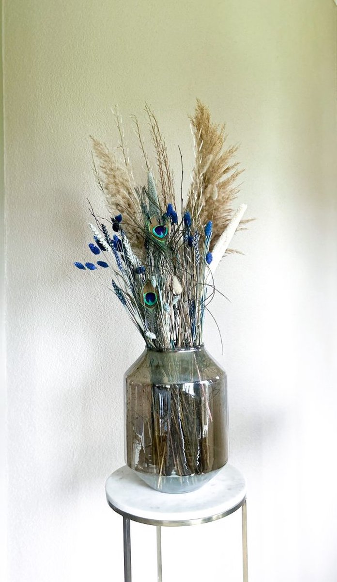 Droogbloemen - Droogbloemen Nina (Excl. vaas) - Blauwkleurig - Blauw droogboeket - Modern droogboeket - Kleurrijk droogboeket - Pauwveren - Blauw boeket - Groen boeket - Pluimen