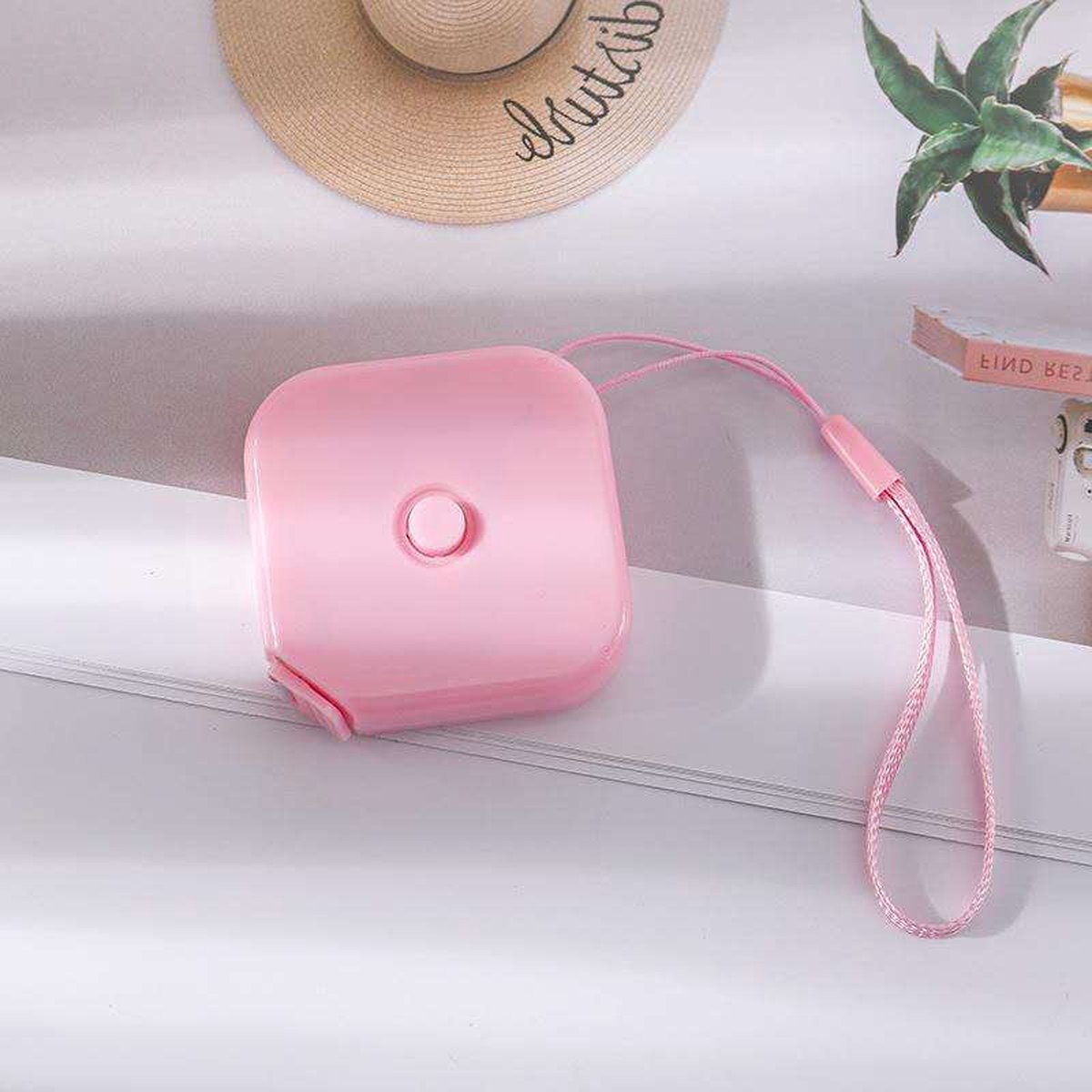 1 stuk Meetlint - Rolmaat - 150 cm -meetlint lichaam - meetlint kleding - flexibel meetlint - BMI rolmaat - centimeter meetlint - lichaam meetlint- Roze