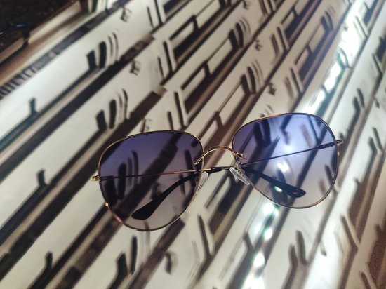 WK Apeirom TAC Polarzied UV400 zonnebril-Hoge kwaliteit met gouden zinc alloy Frame-TAC polarized UV400m lens met anti reflectie laag met sterk flexibel vederlicht montuur-100% verwering van UVA,UVB,UVC- Goud montuur met Gradient Purple TAC lens van WK — afbeelding 5