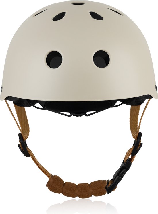 Vooraanzicht van een lichtgrijze kinderhelm met bruine bandjes.
