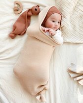 Minora Inbakerslaapzak Set 0/8 maand- Cocoon Teddy en Fopspeenhouder- 3 Delig babykleding jongens en meisjes-Winterslaapzak- Inbakerdoek Swaddle- Kraamcadeau - Newborn- Beige