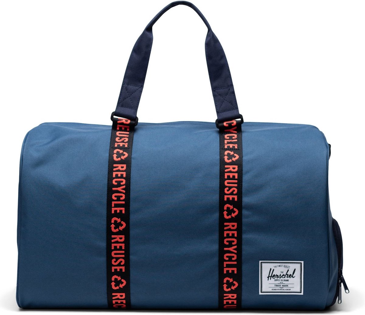 Herschel Reistas Sporttas Eco Novel Duffle Ensign Blue / Peacoat Blauw