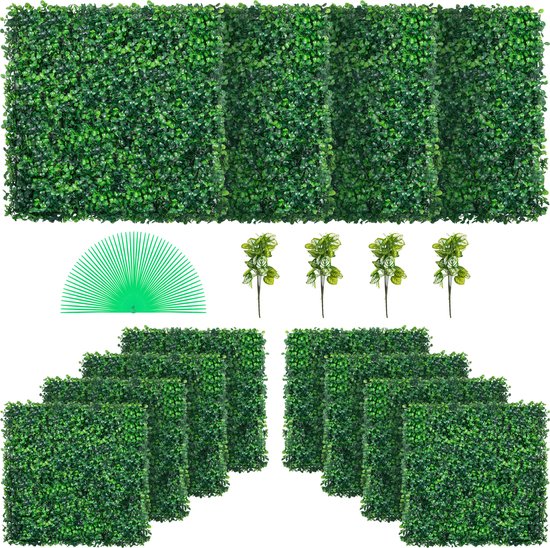 Twaalf kunstgras panelen van 50,8 x 50,8 cm, 100 groene zip-ties en 4 decoratieve planten.