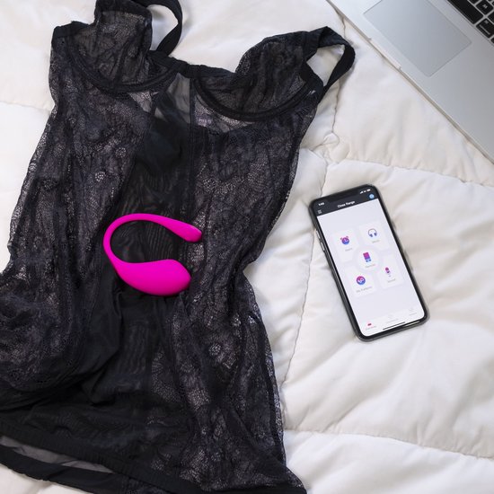 Lovense - Lush 3.0 - Draagbare Vibrator - Vibrerend Ei - Appgestuurd Luxe Vibratie Eitje - Sex Toys voor Vrouwen - Vibrators voor Vrouwen - Sex Toys voor Koppels - Roze