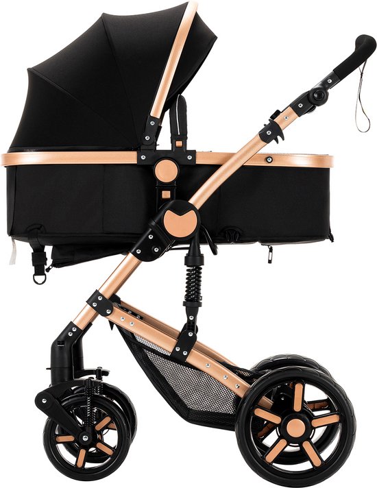 Zwarte kinderwagen met goudkleurige frame, reiswieg en verstelbare kap.