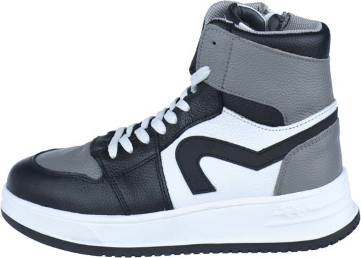HIP Shoe Style High top sneaker