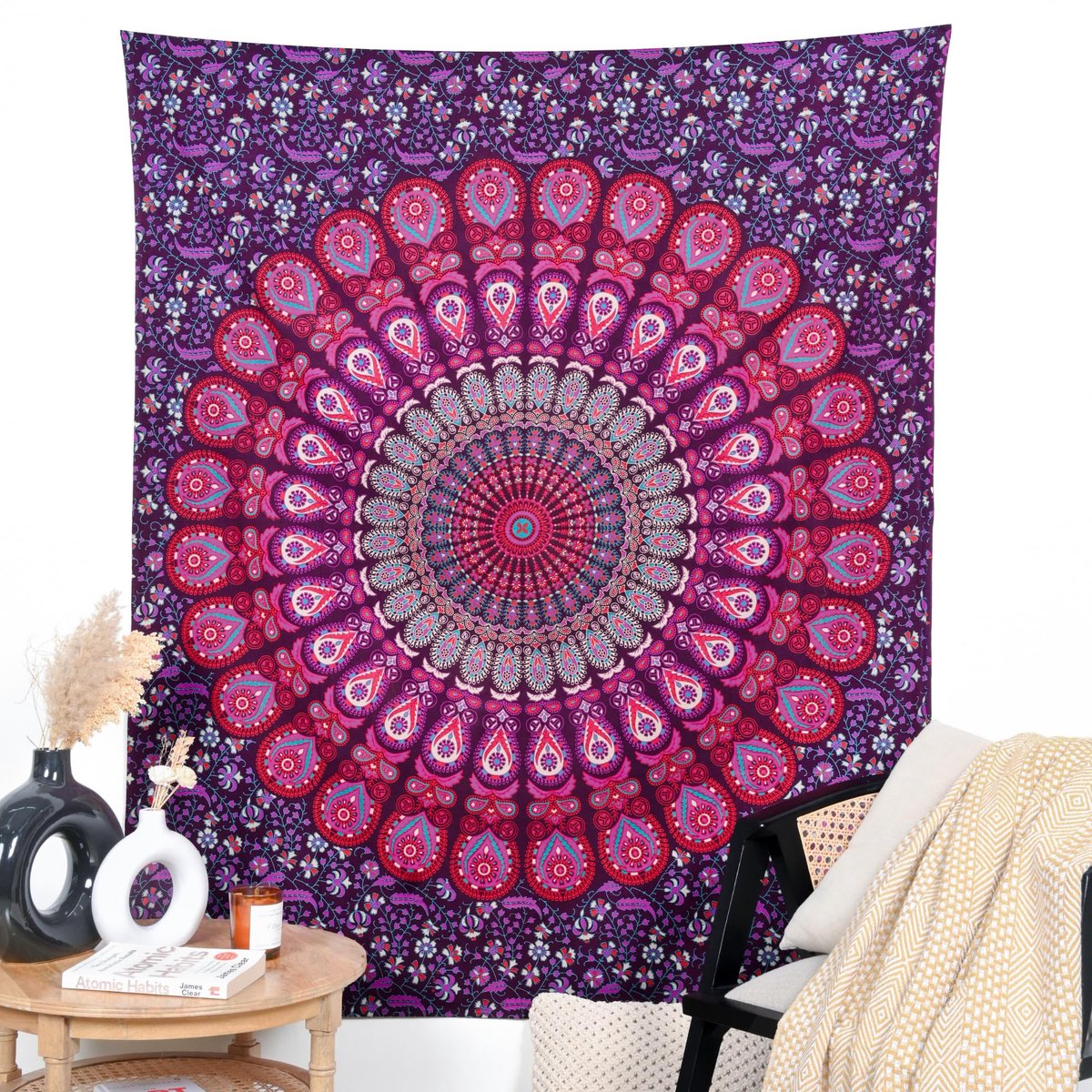 My Ninki ® Betoverend Mandala Wandtapijt in Paars en Roze met Pauwenmotief voor Boho Decoratieve Flair