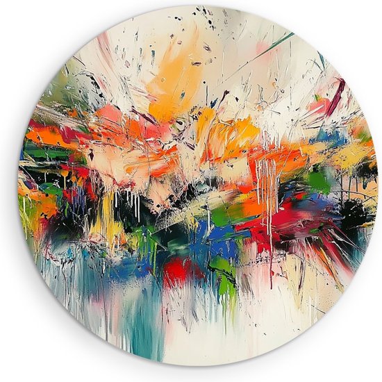 Abstracte ronde muurcirkel met exploderende verfspetters in oranje, rood, groen en blauw op een witte achtergrond.