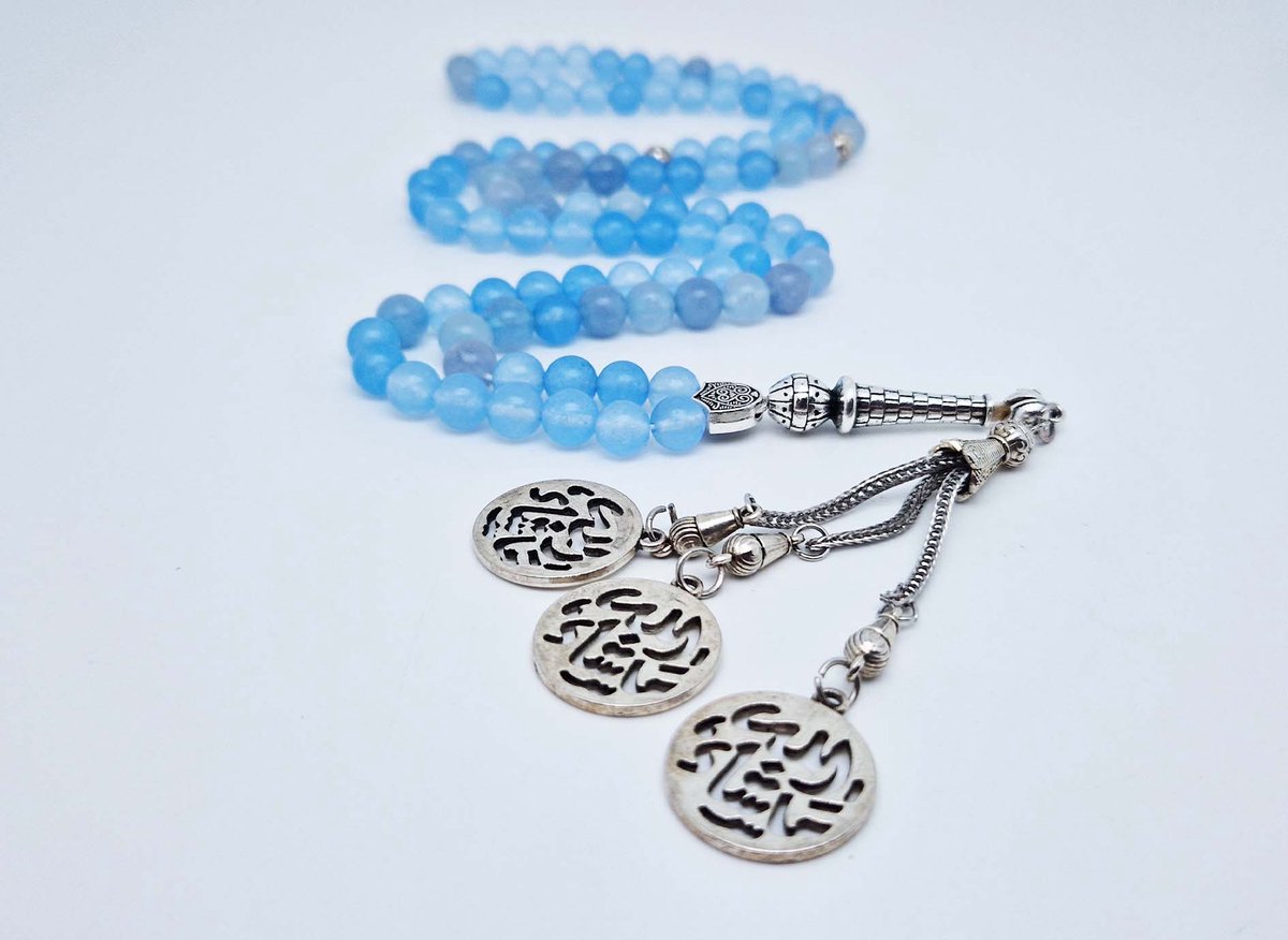 Handgemaakte tesbih "Tasbih" natuursteen " Blauwe Jade " - Aantal kralen 99 - Diameter kralen 8MM - met metaal tassel "Masha' Allah-1" - Een mooi cadeau-idee