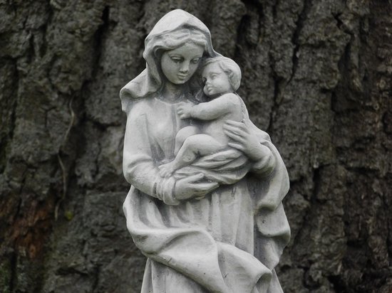 Beeld Maria met Kind - Volledig Steen - Wit met Grijs | bol